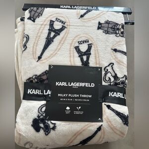 Karl Lagerfeld NWT Milky Plush Paris Themed Eiffel tower 60 × 70‎ Throw Blanket